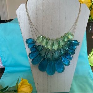 Gorgeous Joan Rivers summery statement necklace